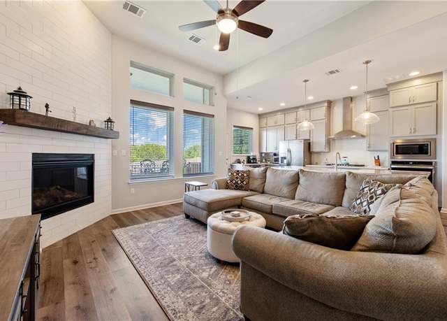 Property at 7117 Jument Dr, Austin, TX 78738, 3 beds, 2.5 baths