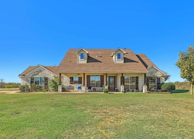 Property at 1525 Fm 1704, Elgin, TX 78621, 4 beds, 3.5 baths