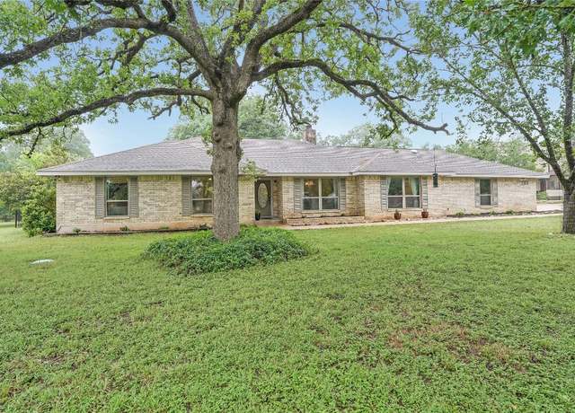 Property at 7913 Forest Vw, Austin, TX 78737, 5 beds, 3 baths