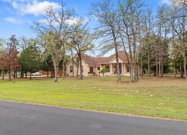 Property at 330 Arbors Cir, Elgin, TX 78621, 5 beds, 3.5 baths