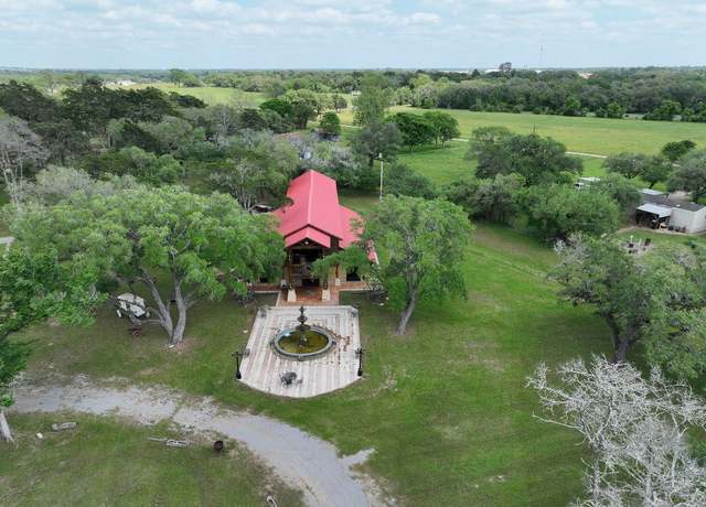 Property at 1920 Frelsburg Rd, Alleyton, TX 78935, 3 beds, 3 baths