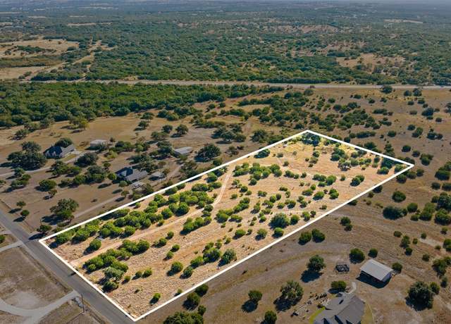 Property at 386 Appaloosa Run, Johnson City, TX 78663