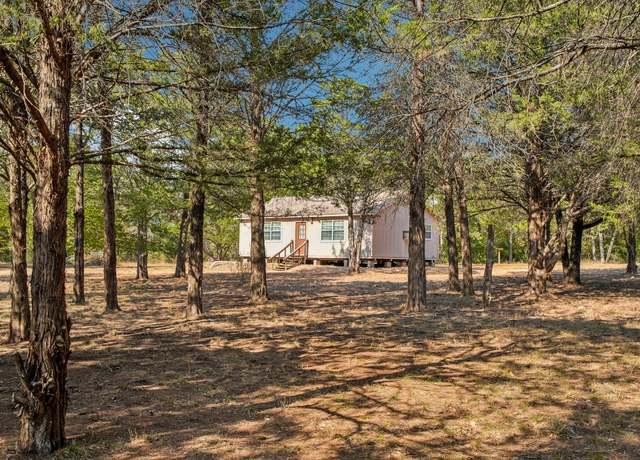 Property at 192 Carmen Hill Ln, Bastrop, TX 78602, 1 bed, 1 bath