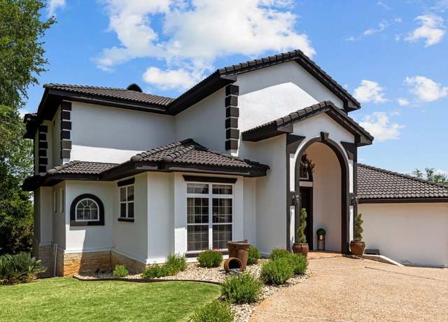 Property at 112 Big Sky Dr, Horseshoe Bay, TX 78657, 3 beds, 3.5 baths