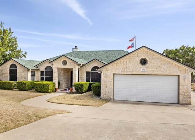 Property at 20531 Highland Lake Dr, Lago Vista, TX 78645, 3 beds, 3 baths