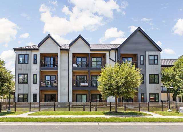 Property at 3101 Govalle Ave #106, Austin, TX 78702, 3 beds, 2 baths