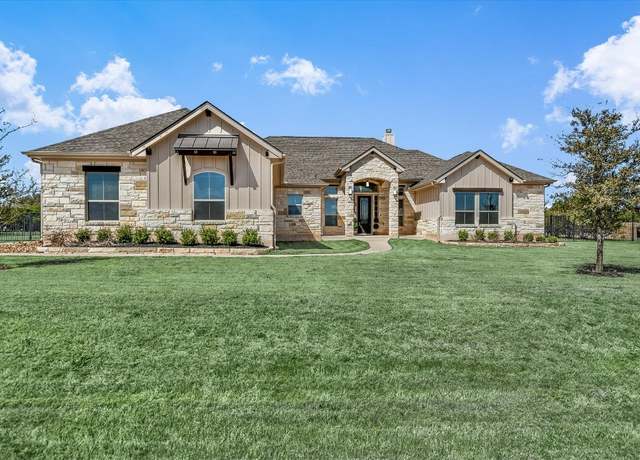 Property at 308 Joya Dr, Liberty Hill, TX 78642, 4 beds, 3 baths