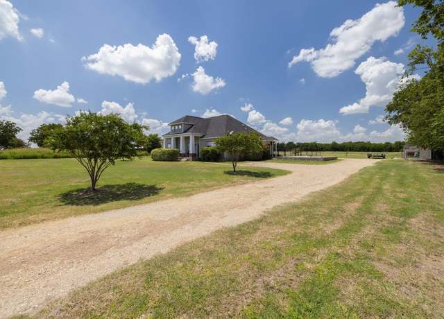 Property at 1079 County Road 124, Georgetown, TX 78626, 4 beds, 2 baths