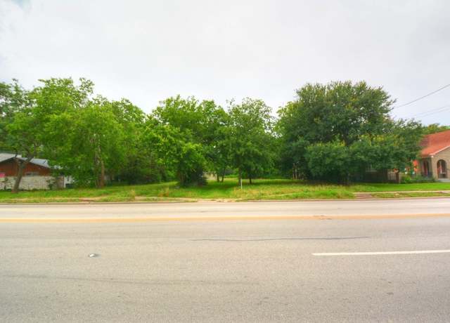 Property at 302 W University Ave, Georgetown, TX 78626