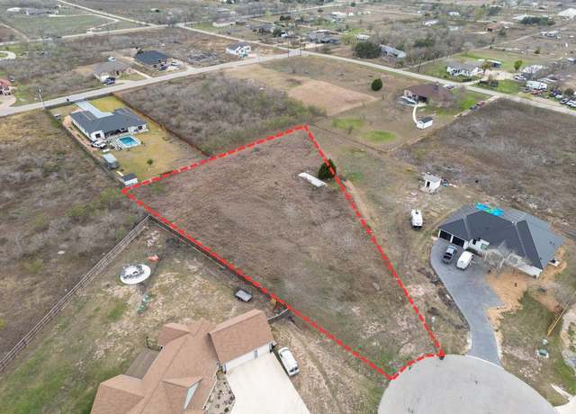 Property at 157 Coachwhip Cv, Kyle, TX 78640