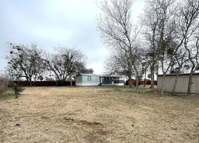 Property at 104 S Peach St, Seadrift, TX 77983, 2 beds, 2 baths