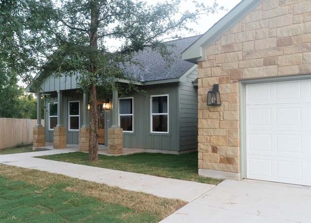 Property at 118 Kipapa Ct, Bastrop, TX 78602, 3 beds, 2 baths
