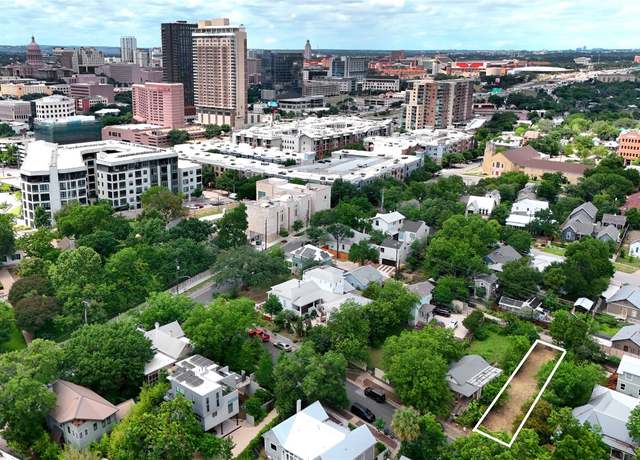 Property at 1010 E 8th St, Austin, TX 78702