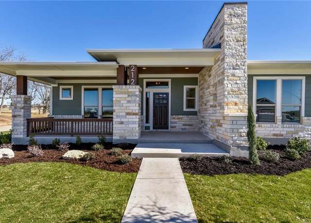 Property at 212 Charli Cir, Liberty Hill, TX 78642, 4 beds, 4.5 baths