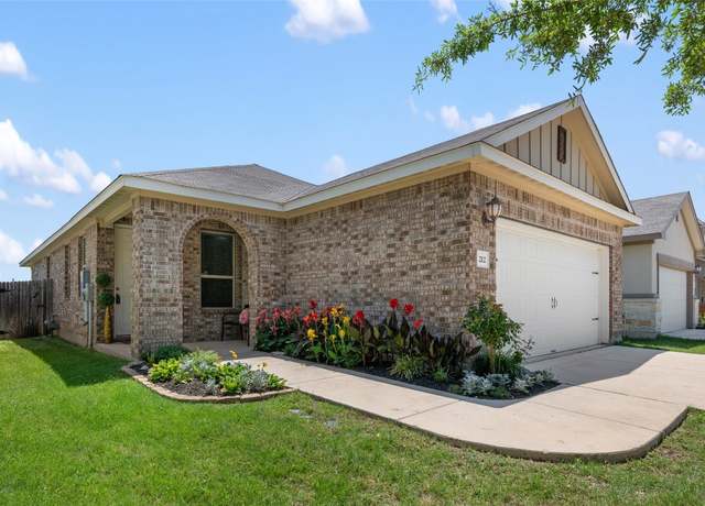 Property at 212 Canis St, Georgetown, TX 78628, 3 beds, 2 baths
