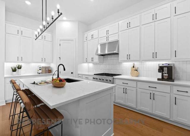 Property at 3209 Moon Ridge Rd, Georgetown, TX 78628, 4 beds, 4 baths