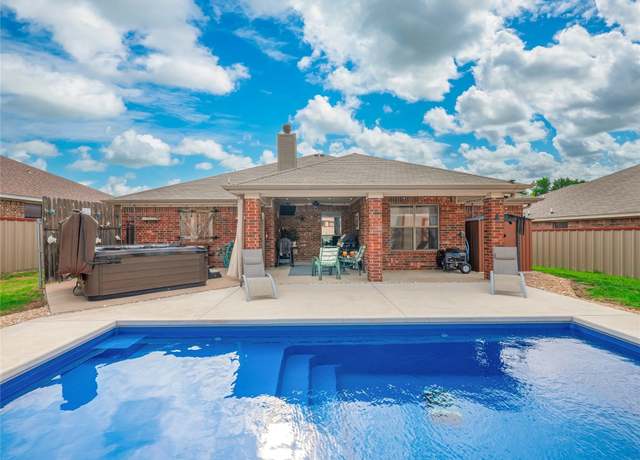Property at 315 Nolan Ridge Dr, Nolanville, TX 76559, 4 beds, 2 baths