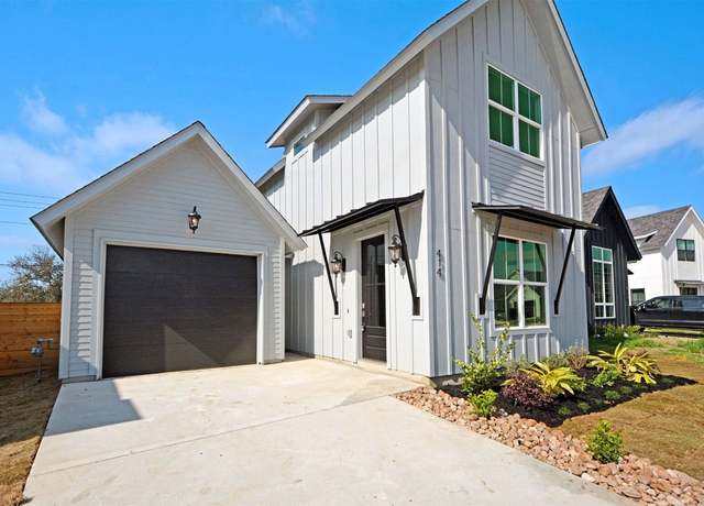 Property at 414 Alexander Ave, New Braunfels, TX 78130, 4 beds, 3.5 baths