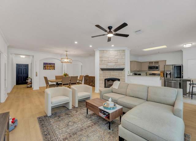 Property at 1137 Black Locust Dr, Pflugerville, TX 78660, 4 beds, 2 baths