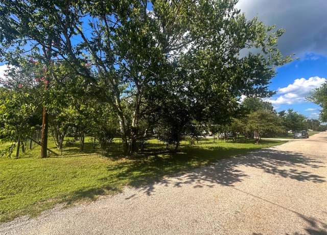 Property at 144 San Jacinto St, Bastrop, TX 78602
