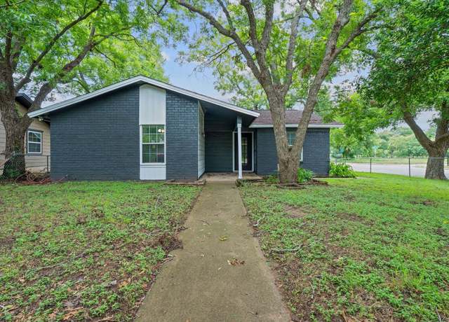 Property at 1101 Mahan Dr, Austin, TX 78721, 4 beds, 2 baths