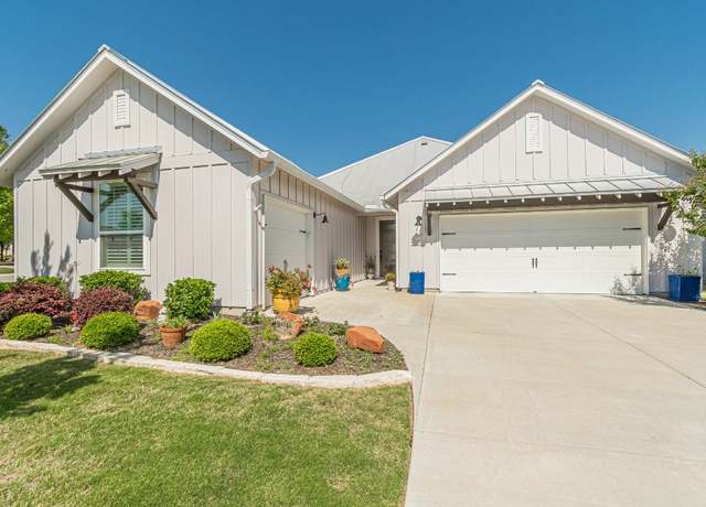 Property at 123 Drawing Maple St, San Marcos, TX 78666, 2 beds, 2.5 baths