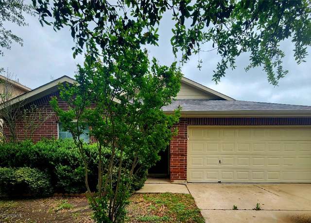 Property at 161 Brickyard Ln, Jarrell, TX 76537, 3 beds, 2 baths
