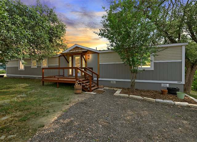 Property at 1265 Arcadia Dr, Canyon Lake, TX 78133, 4 beds, 3 baths