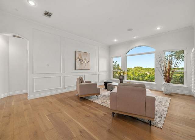 Property at 9604 Big View Dr, Austin, TX 78730, 5 beds, 4 baths