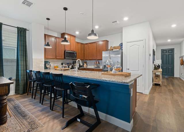 Property at 7936 Bassano Dr, Round Rock, TX 78665, 3 beds, 2 baths