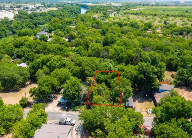 Property at 113 Kimble Ln, Austin, TX 78742
