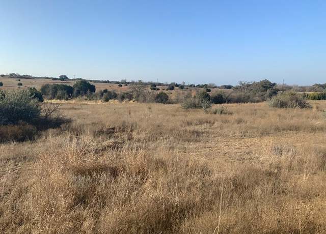 Property at 229 E Rolling Oaks Dr, Goldthwaite, TX 76844