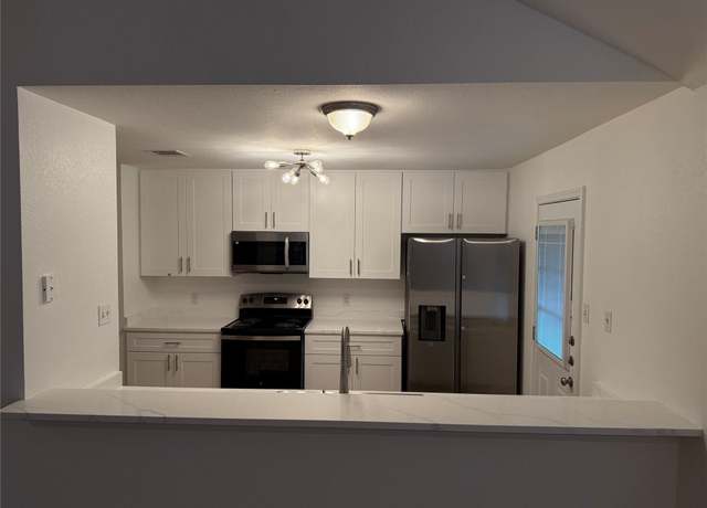 Property at 7209 Oak Meadow Dr, Austin, TX 78736, 6 beds, 4 baths