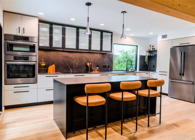 Property at 4407 Ganymede Dr, Austin, TX 78727, 4 beds, 2.5 baths