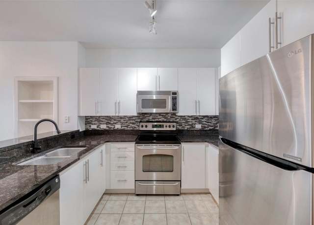 Property at 54 Rainey St #1015, Austin, TX 78701, 1 bed, 1 bath