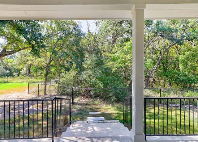 Property at 13503 Carpenter Ln, Manchaca, TX 78652, 3 beds, 2 baths
