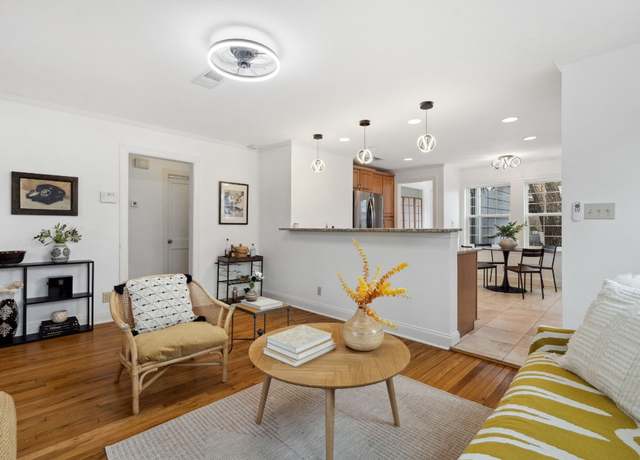 Property at 2108 Glendale Pl, Austin, TX 78704, 4 beds, 2 baths