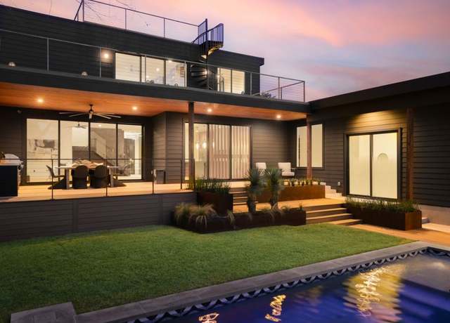 Property at 1704 Newton St, Austin, TX 78704, 5 beds, 4.5 baths