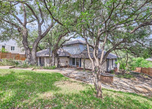 Property at 2203 Doral Dr, Austin, TX 78746, 4 beds, 3 baths