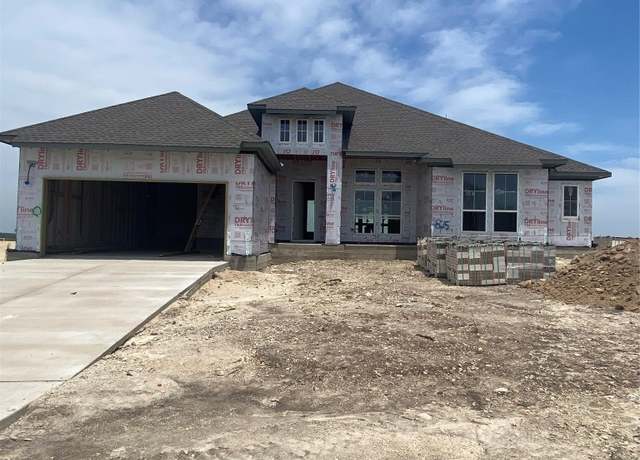 Property at 825 S Hemingway Loop, Liberty Hill, TX 78642, 4 beds, 3.5 baths