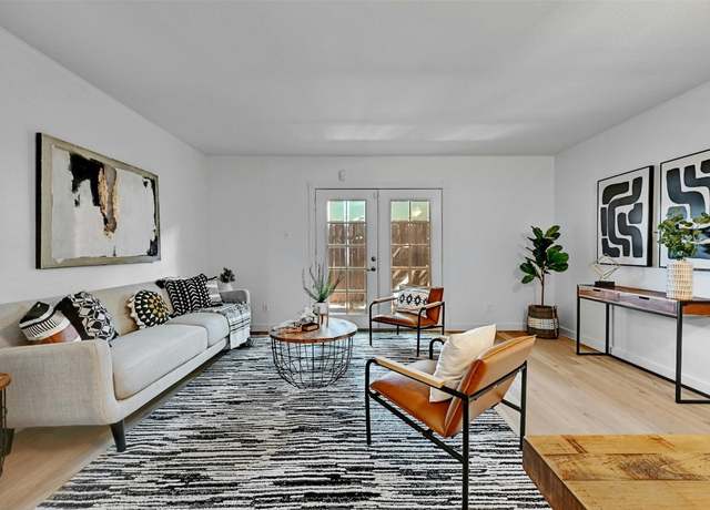 Property at 2122 Hancock Dr #119, Austin, TX 78756, 2 beds, 1.5 baths