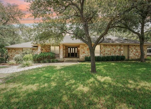 Property at 304 Leisurewoods Dr, Buda, TX 78610, 3 beds, 2 baths