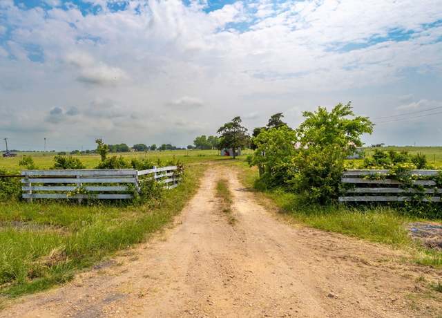 Property at 137 Knape Rd, La Grange, TX 78945