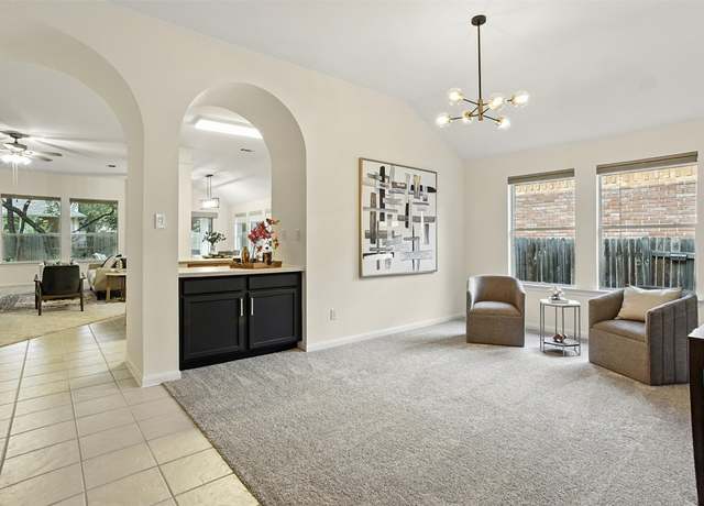 Property at 3804 Aqua Ln, Round Rock, TX 78681, 3 beds, 2 baths