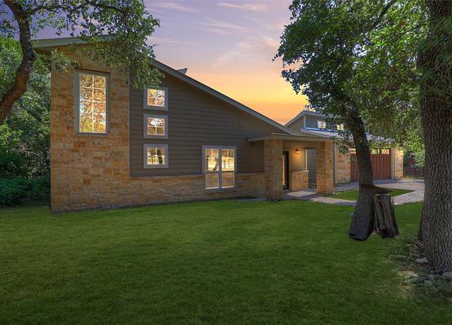 Property at 3055 Lakeview Dr, Canyon Lake, TX 78133, 2 beds, 3 baths