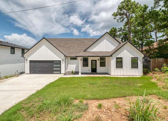 Property at 308 Makaha Dr, Bastrop, TX 78602, 3 beds, 2.5 baths