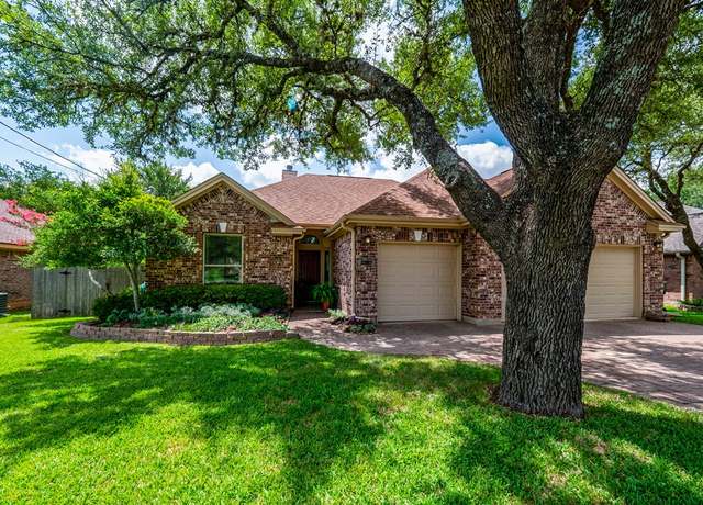 Property at 2207 Stonehaven, San Marcos, TX 78666, 3 beds, 2 baths