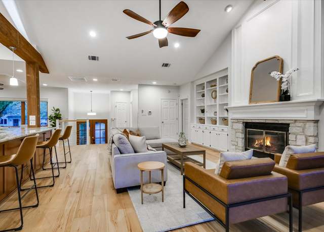 Property at 1607 Bay Hill Dr, Austin, TX 78746, 4 beds, 3.5 baths