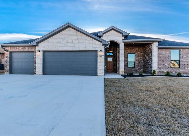 Property at 8509 James Herring Way S, Killeen, TX 76542, 4 beds, 2 baths