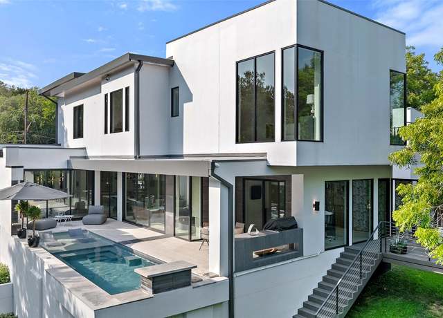 Property at 1115 Gillespie Pl, Austin, TX 78704, 4 beds, 4.5 baths